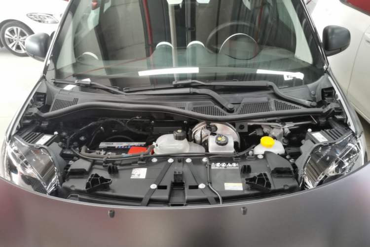 Used smart fortwo 2018 1.0L 52kW Hardtop Dynamic Version China V Engine Bay
