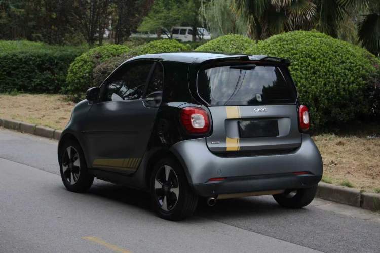 Used smart fortwo 2018 1.0L 52kW Hardtop Passion Edition China V Standard Exterior 4