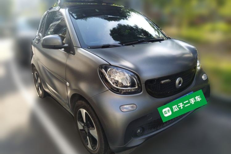 Used smart fortwo 2018 1.0L 52 kW Yaojin Special Edition China V Standard Front Right 45 Deg