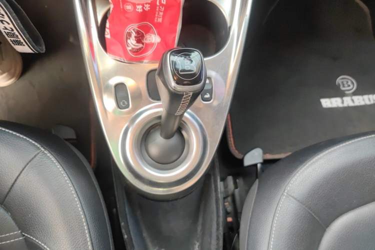 Used smart fortwo 2018 0.9T 66 kW Convertible Pioneer Edition China V Standard Gear Lever