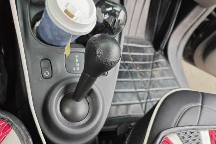 Used smart fortwo 2018 0.9T 66 kW Yao Titan Special Edition China V Standard Gear Lever