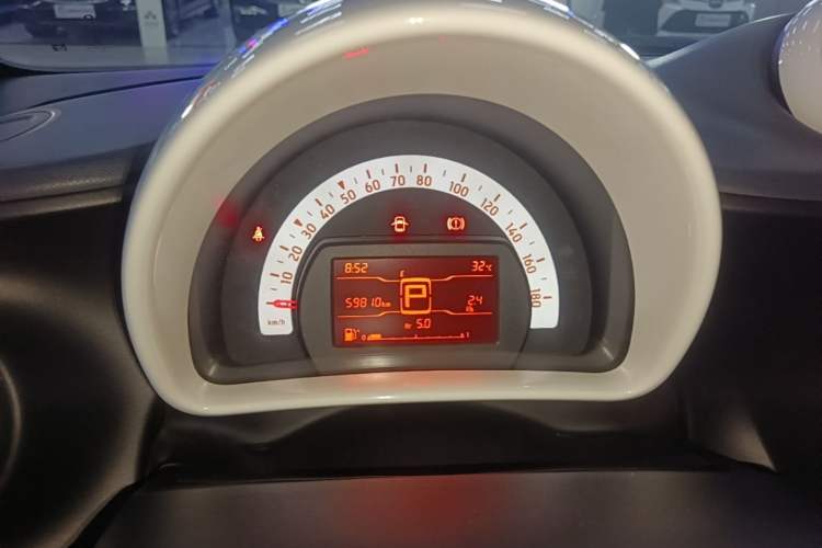 Used smart fortwo 2018 1.0L 52kW Hardtop Dynamic Version China V Instrument Cluster