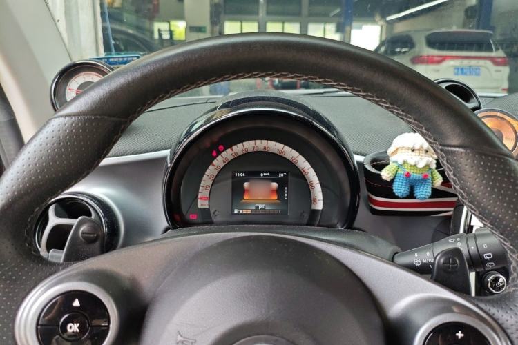 Used smart fortwo 2018 0.9T 66 kW Yao Titan Special Edition China V Standard Instrument Cluster