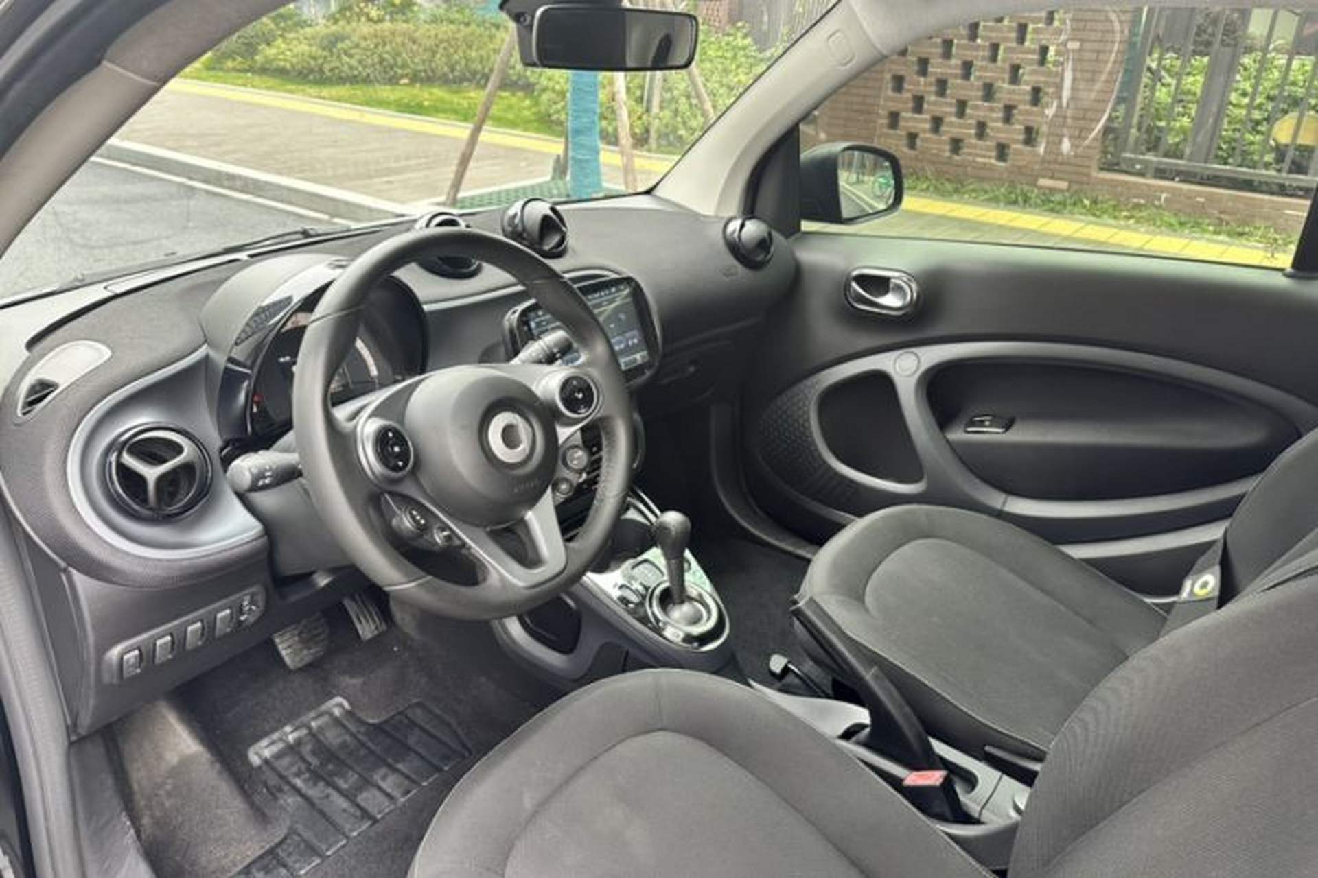 Used smart fortwo 2018 1.0L 52kW Hardtop Passion Edition China V Standard Interior 2