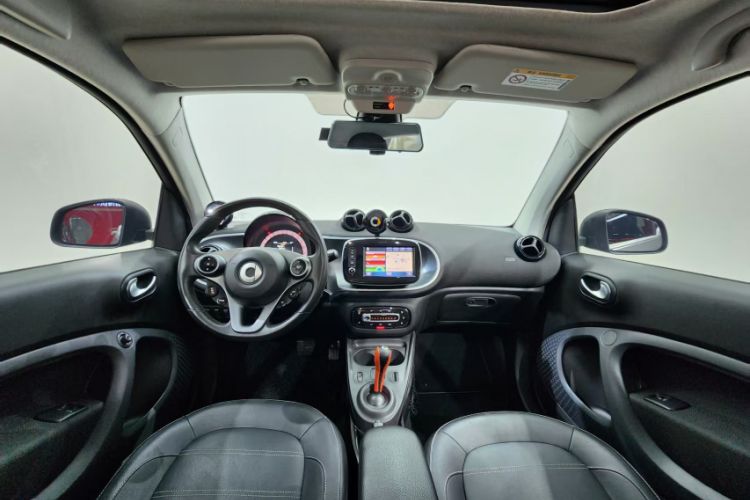 Used smart fortwo 2018 0.9T 66kW Hardtop Pioneer Edition China V Emission Standard Interior 5