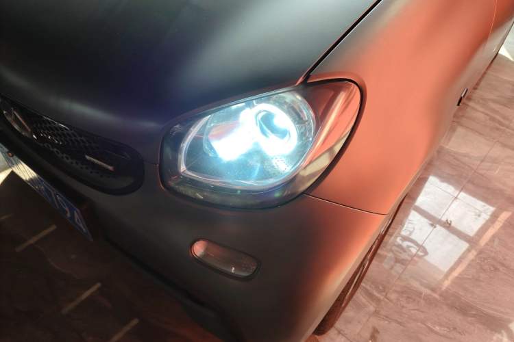 Used smart fortwo 2018 1.0L 52kW Hardtop Passion Edition China V Standard Left Front Headlight
