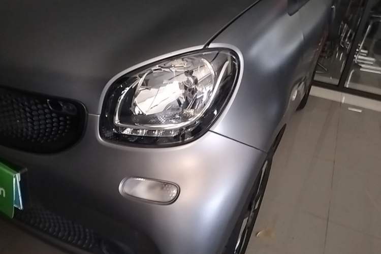 Used smart fortwo 2018 1.0L 52kW Hardtop Passion Edition China V Standard Left Front Headlight