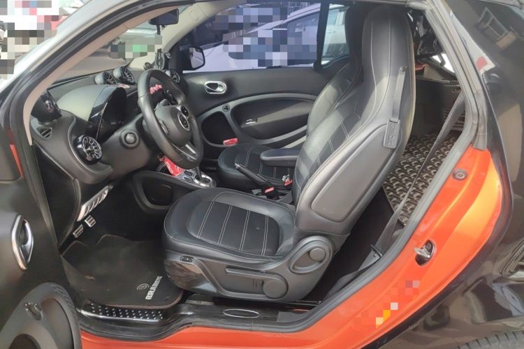 Used smart fortwo 2018 0.9T 66 kW Convertible Pioneer Edition China V Standard Left Front Seat