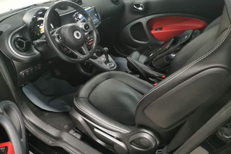 Used smart fortwo 2018 1.0L 52kW Convertible Passion Edition China V Standard Left Rear Seat