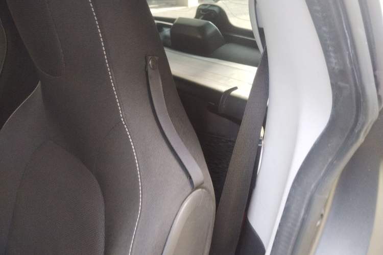 Used smart fortwo 2018 1.0L 52 kW Yaojin Special Edition China V Standard Left Rear Seat