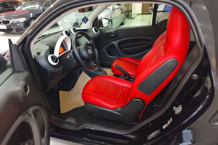 Used smart fortwo 2018 1.0L 52kW Hardtop Dynamic Version China V Left Rear Seat