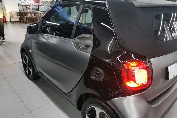 Used smart fortwo 2018 1.0L 52kW Convertible Passion Edition China V Standard Left Side
