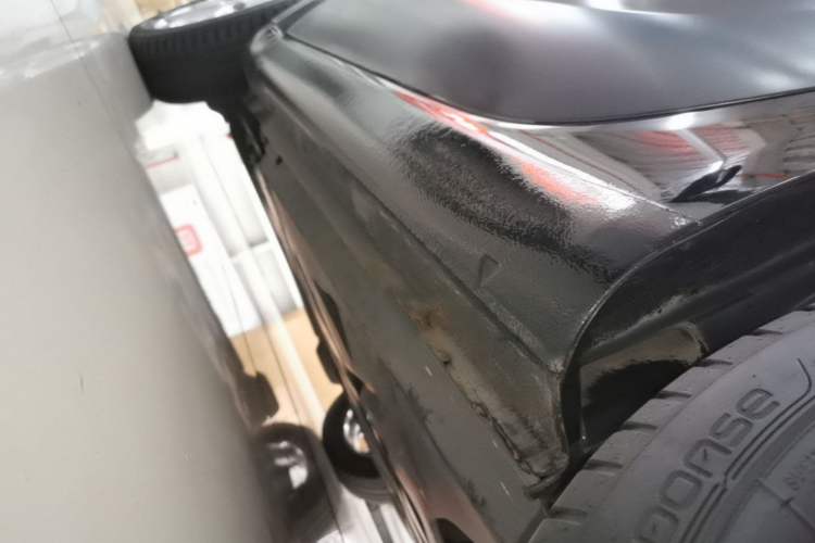 Used smart fortwo 2018 1.0L 52kW Hardtop Dynamic Version China V Left Side Sill