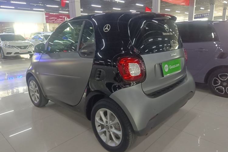 Used smart fortwo 2018 1.0L 52kW Hardtop Dynamic Version China V Rear Left 45 Deg