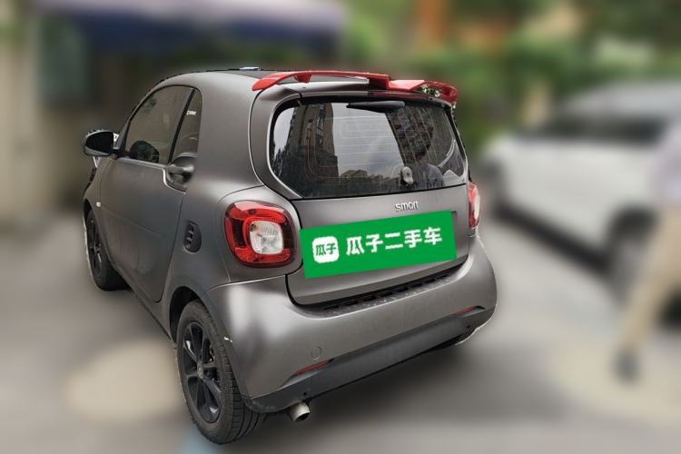 Used smart fortwo 2018 1.0L 52kW Hardtop Dynamic Version China V Rear Left 45 Deg