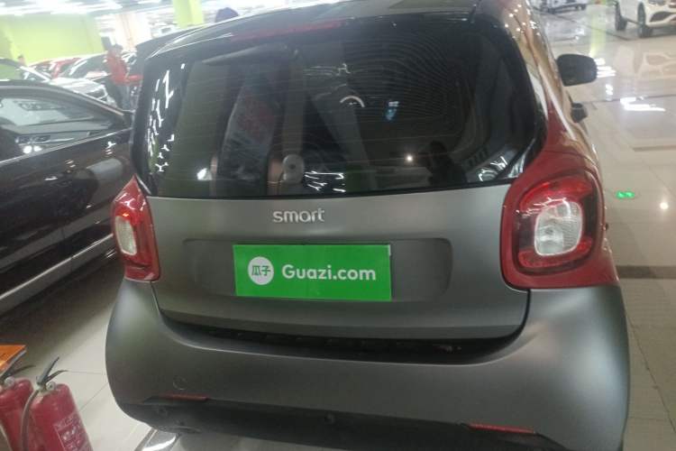 Used smart fortwo 2018 1.0L 52kW Hardtop Passion Edition China V Standard Rear