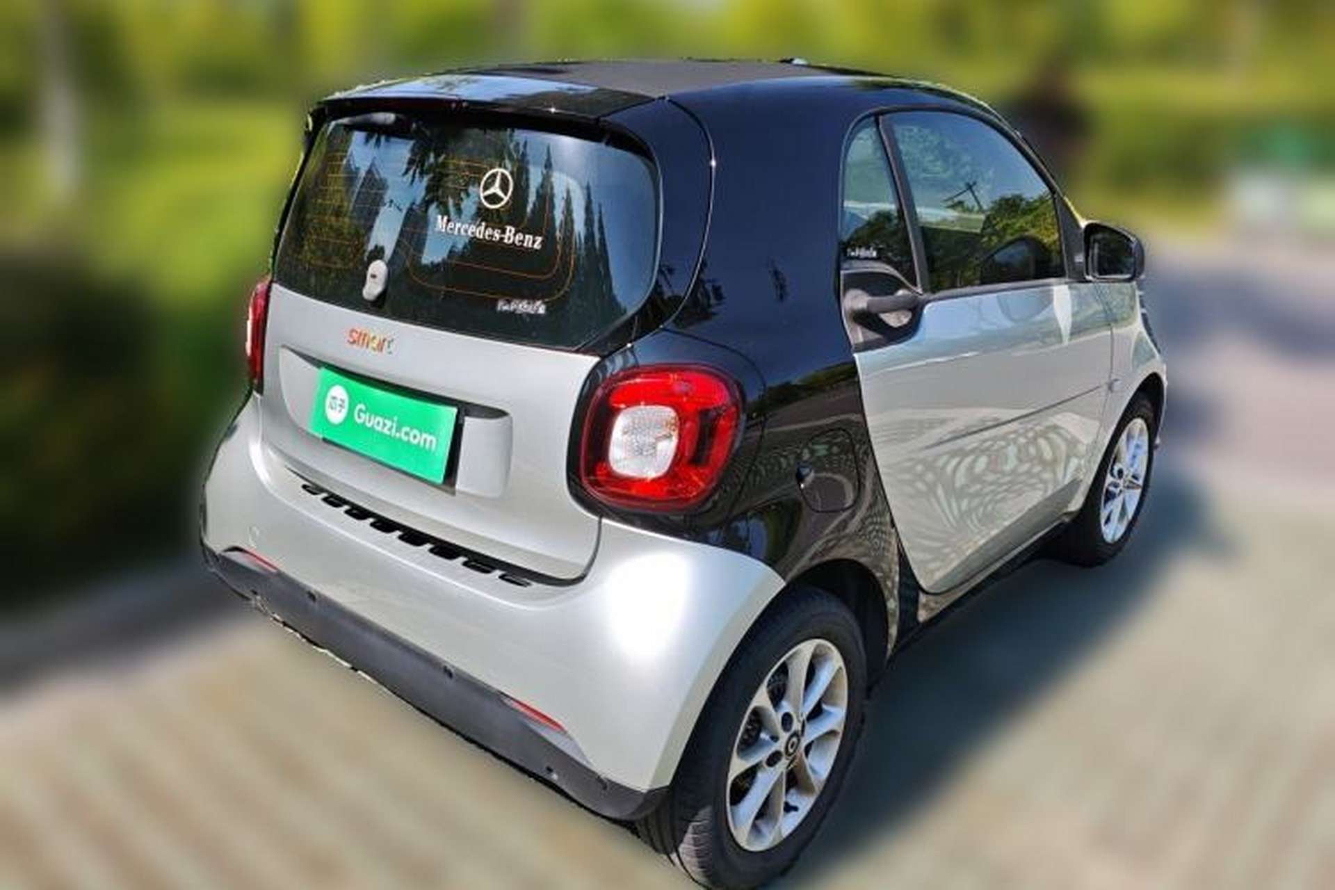 Used smart fortwo 2018 1.0L 52kW Hardtop Dynamic Version China V Rear Right 45 Deg