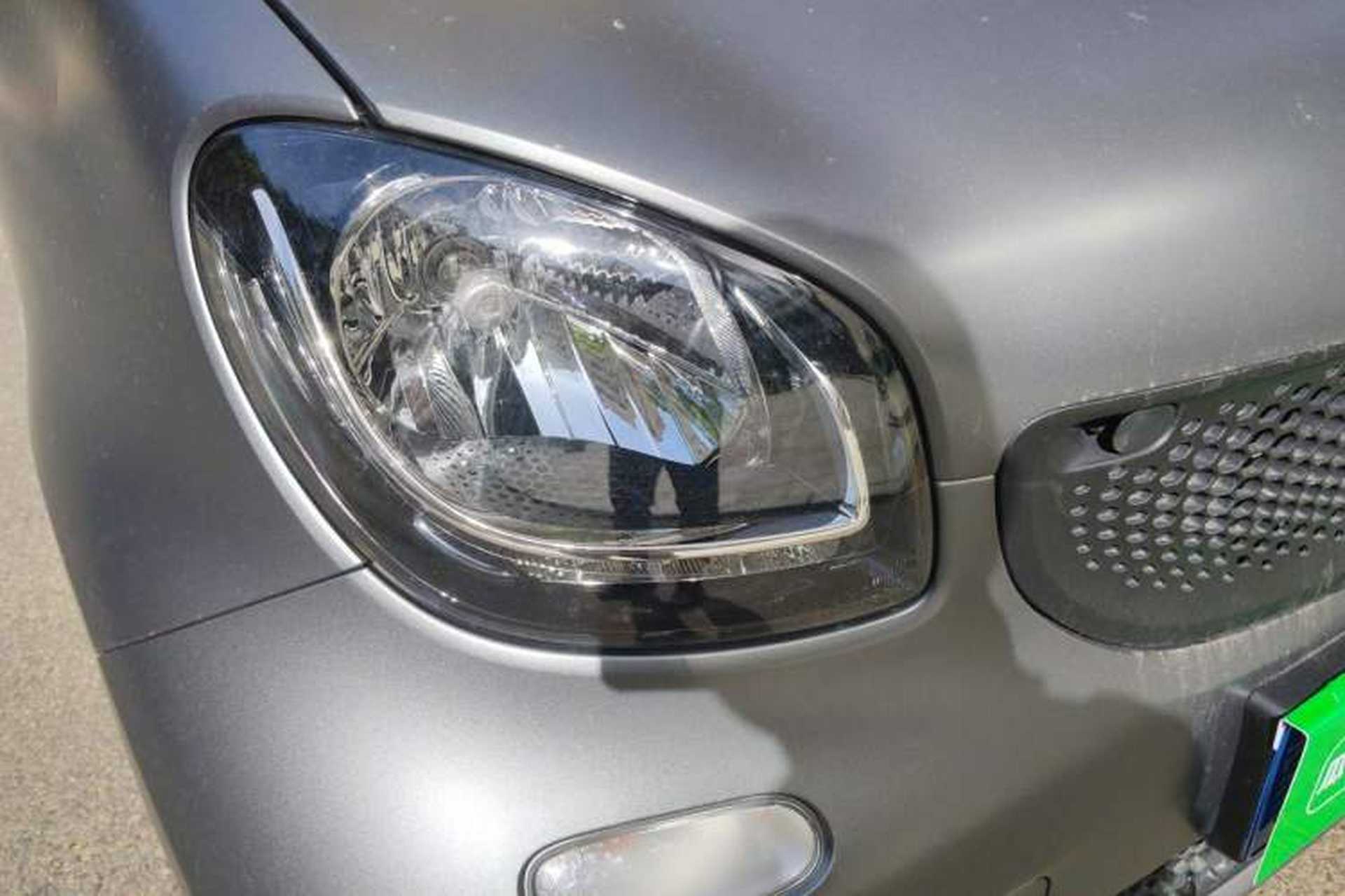 Used smart fortwo 2018 1.0L 52kW Hardtop Dynamic Version China V Right Front Headlight