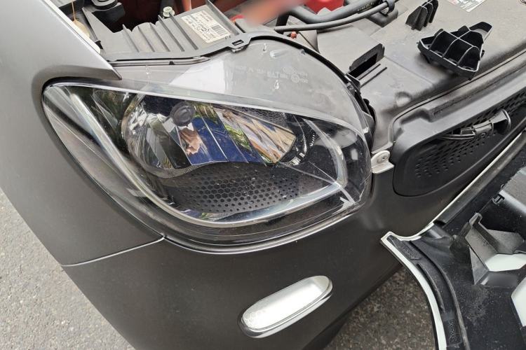 Used smart fortwo 2018 1.0L 52kW Hardtop Dynamic Version China V Right Front Headlight