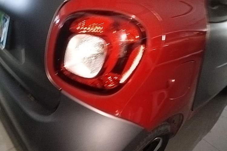 Used smart fortwo 2018 1.0L 52kW Hardtop Passion Edition China V Standard Right Rear Taillight