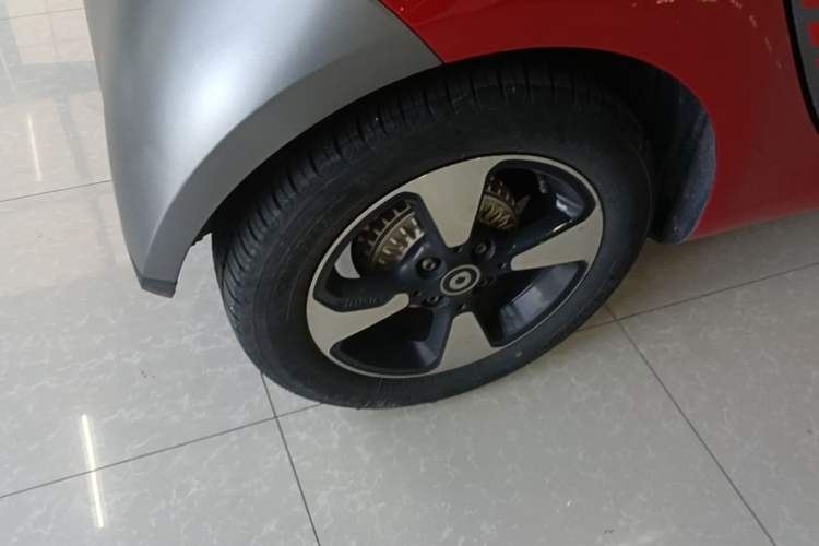 Used smart fortwo 2018 1.0L 52kW Hardtop Passion Edition China V Standard Right Rear Wheel Hub