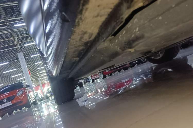 Used smart fortwo 2018 1.0L 52kW Hardtop Dynamic Version China V Right Side Sill