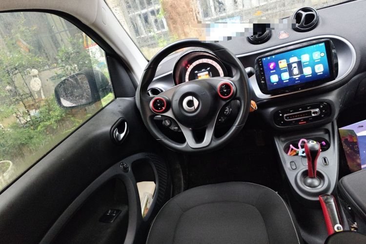 Used smart fortwo 2018 1.0L 52kW Hardtop Passion Edition China V Standard Steering Wheel