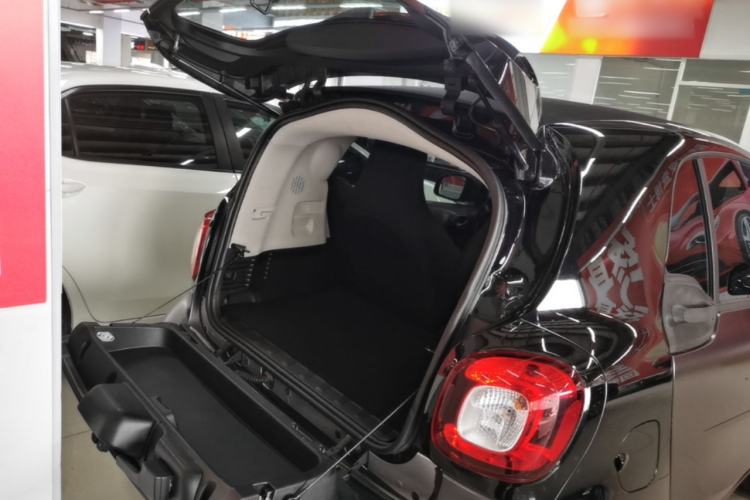 Used smart fortwo 2018 1.0L 52kW Hardtop Dynamic Version China V Trunk