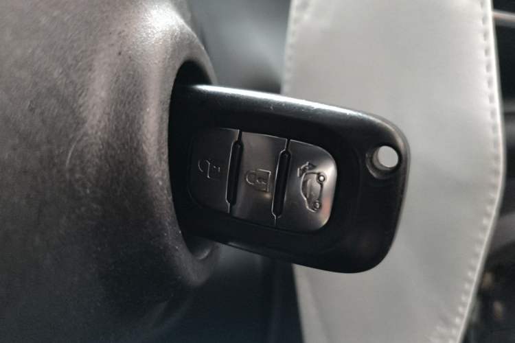 Used smart fortwo 2018 1.0L 52kW Hardtop Dynamic Version China V Vehicle Key