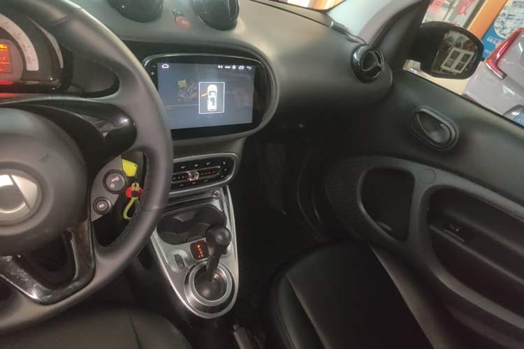 Used smart fortwo 2018 1.0L 52kW Hardtop Dynamic Version China V Audio And AC Panel
