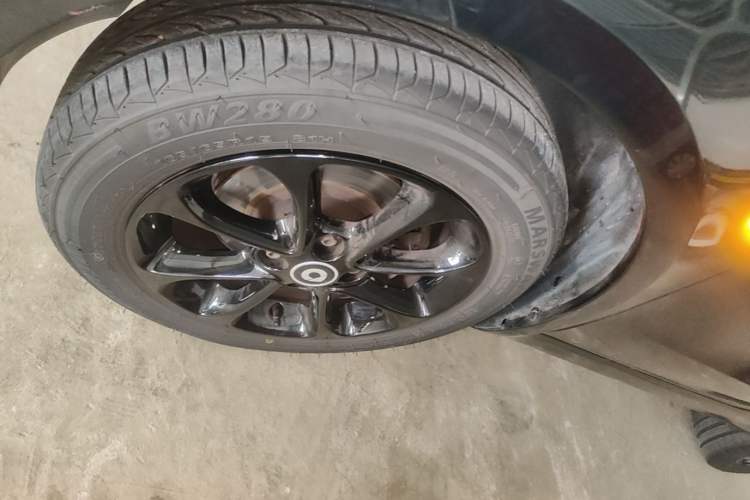 Used smart fortwo 2018 1.0L 52kW Hardtop Dynamic Version China V Left Front Wheel Hub
