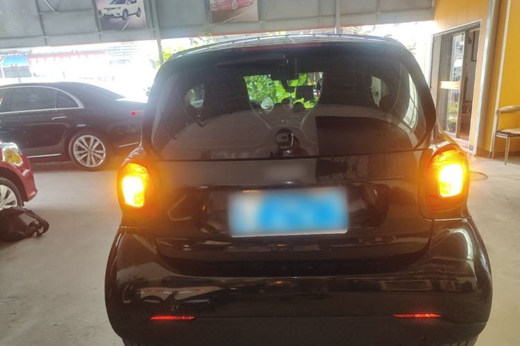 Used smart fortwo 2018 1.0L 52kW Hardtop Dynamic Version China V Rear