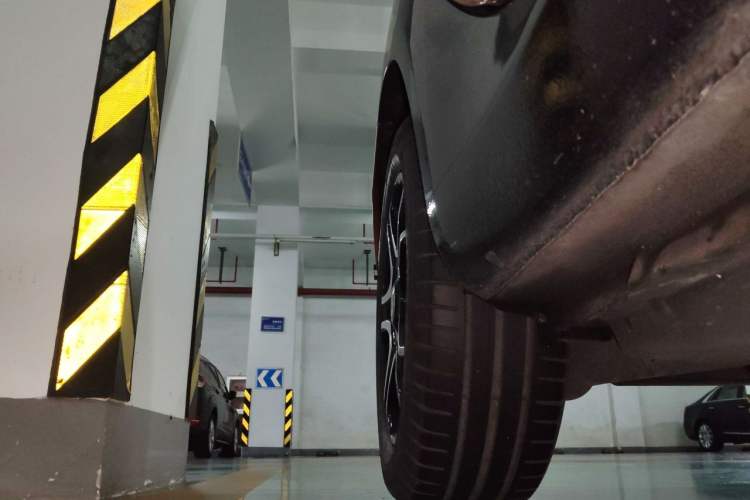 Used smart fortwo 2018 0.9T 66kW Hardtop Pioneer Edition China V Emission Standard Chassis Rear Right
