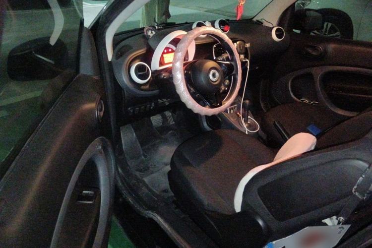 Used smart fortwo 2018 1.0L 52kW Hardtop Dynamic Version China V Driver Seat