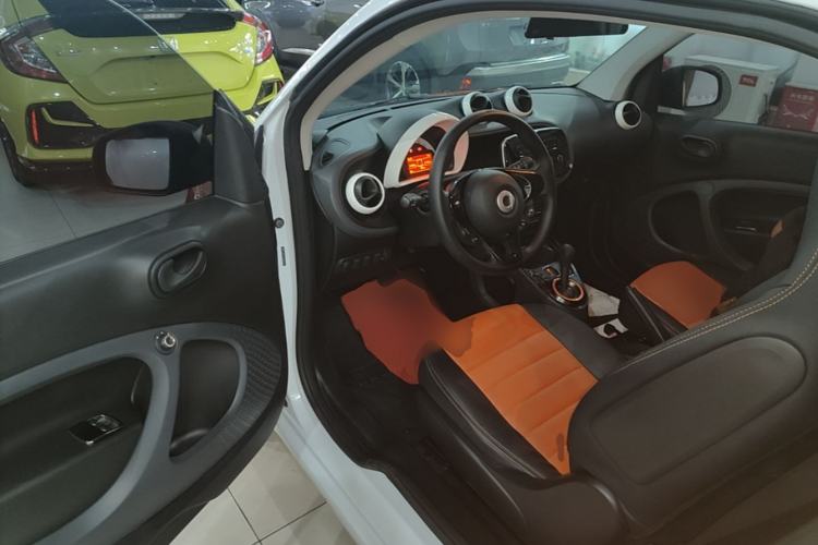 Used smart fortwo 2018 1.0L 52kW Hardtop Dynamic Version China V Driver Seat