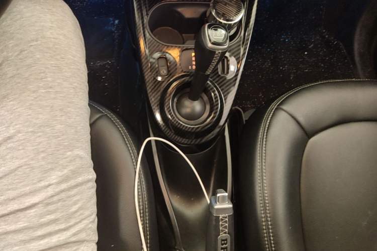 Used smart fortwo 2018 1.0L 52kW Hardtop Passion Edition China V Standard Gear Lever
