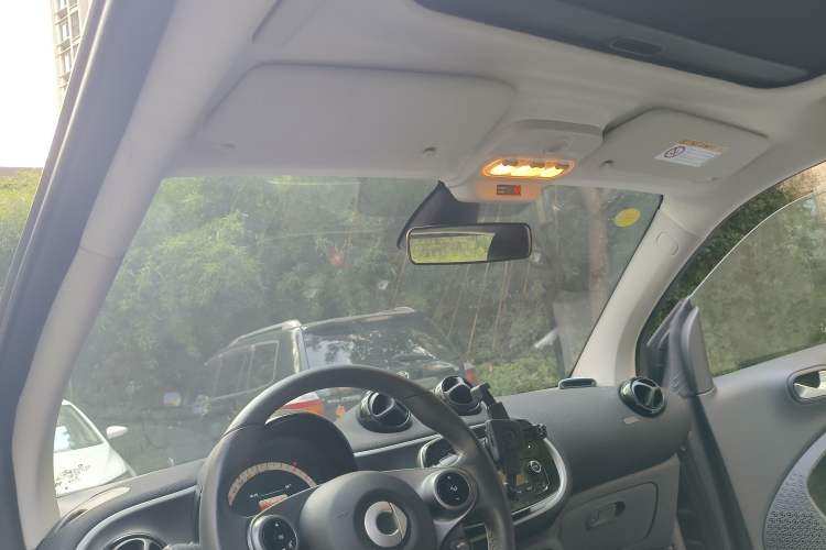 Used smart fortwo 2018 1.0L 52kW Hardtop Passion Edition China V Standard Headliner