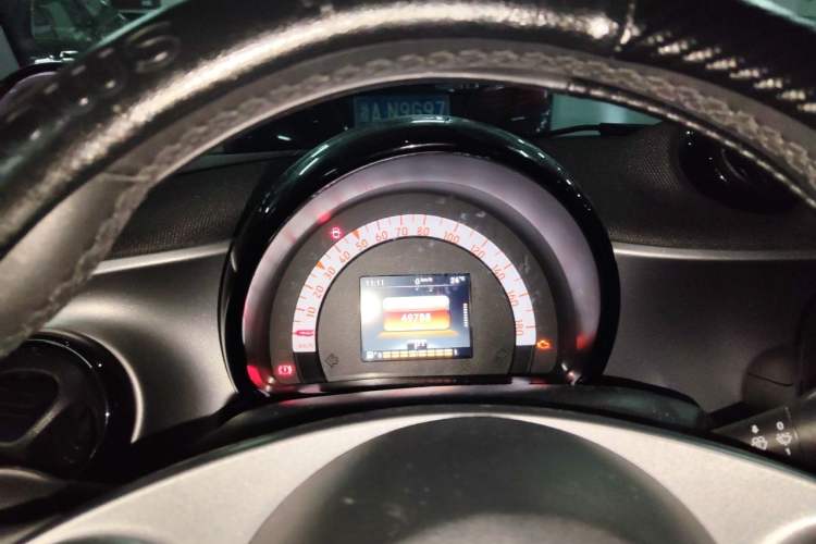 Used smart fortwo 2018 0.9T 66kW Hardtop Pioneer Edition China V Emission Standard Instrument Cluster