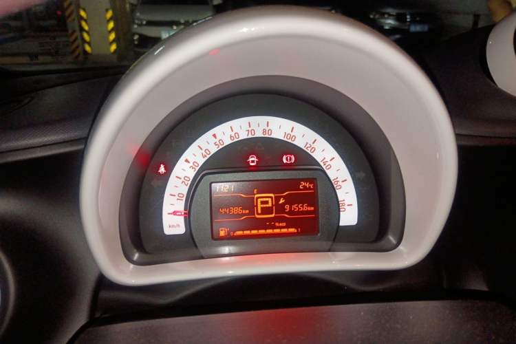 Used smart fortwo 2018 1.0L 52kW Hardtop Dynamic Version China V Instrument Cluster