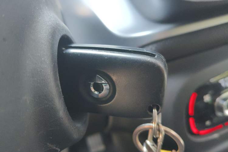 Used smart fortwo 2018 1.0L 52kW Hardtop Passion Edition China V Standard Interior 1
