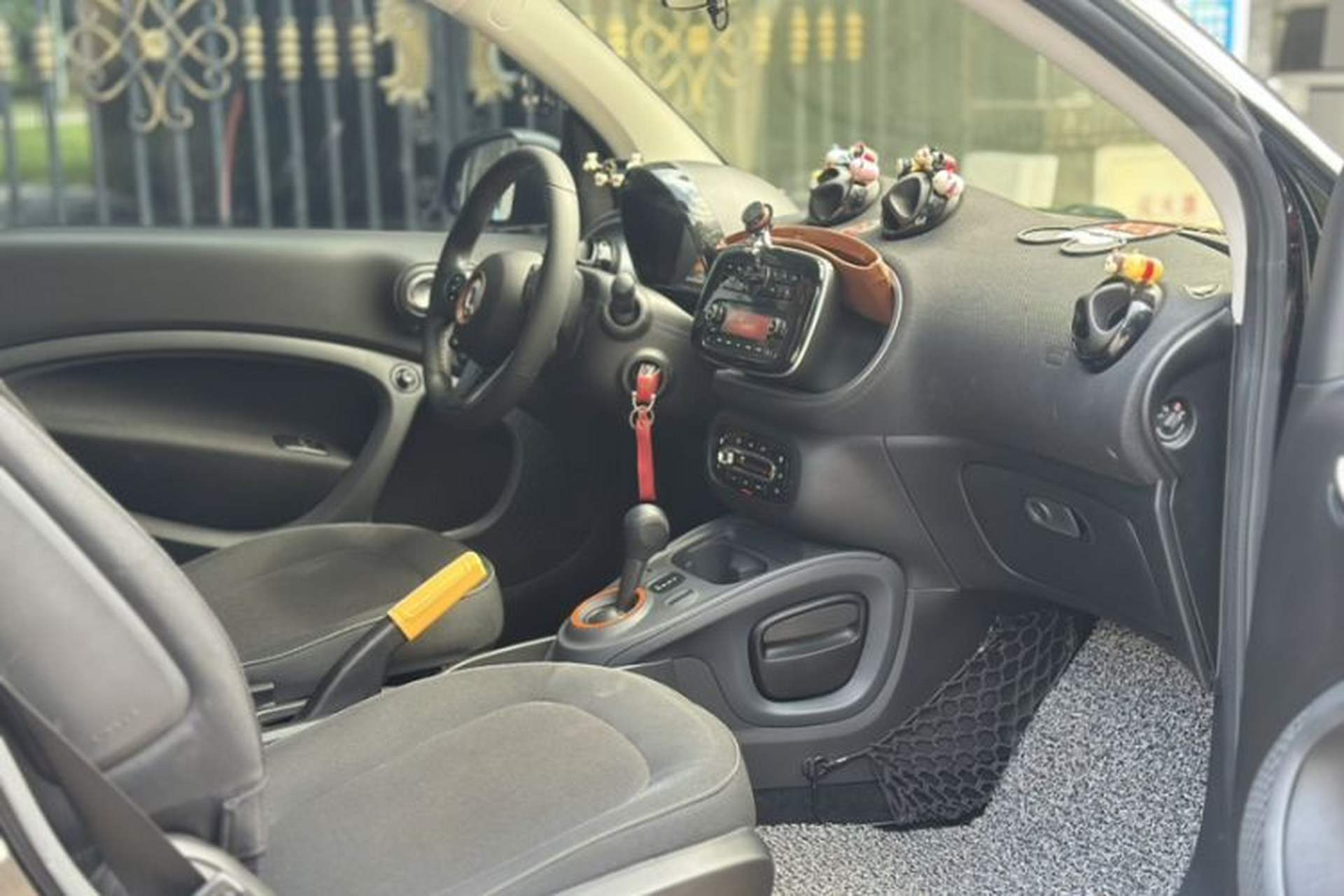 Used smart fortwo 2018 1.0L 52kW Hardtop Passion Edition China V Standard Interior 5