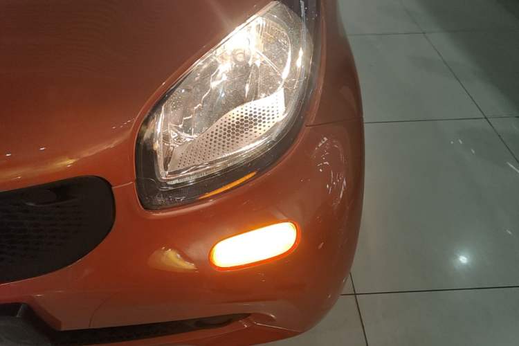 Used smart fortwo 2018 1.0L 52kW Hardtop Dynamic Version China V Left Front Headlight
