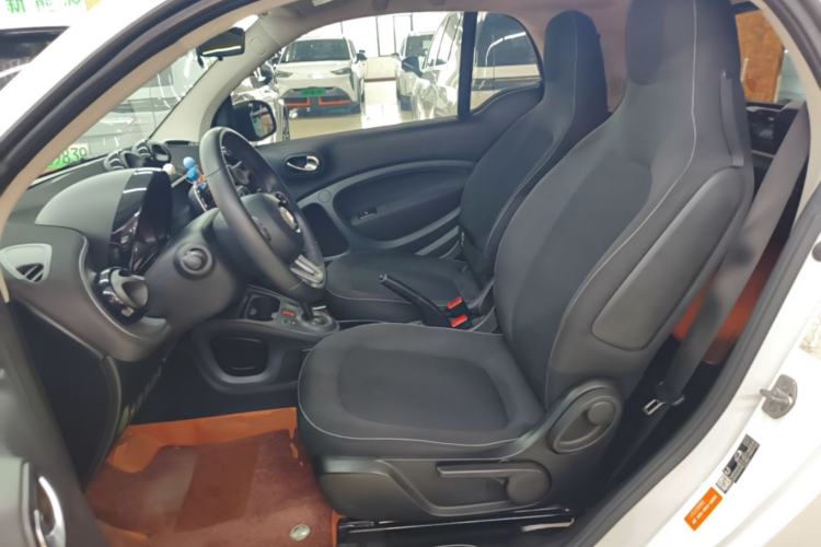 Used smart fortwo 2018 1.0L 52kW Hardtop Passion Edition China V Standard Left Front Seat