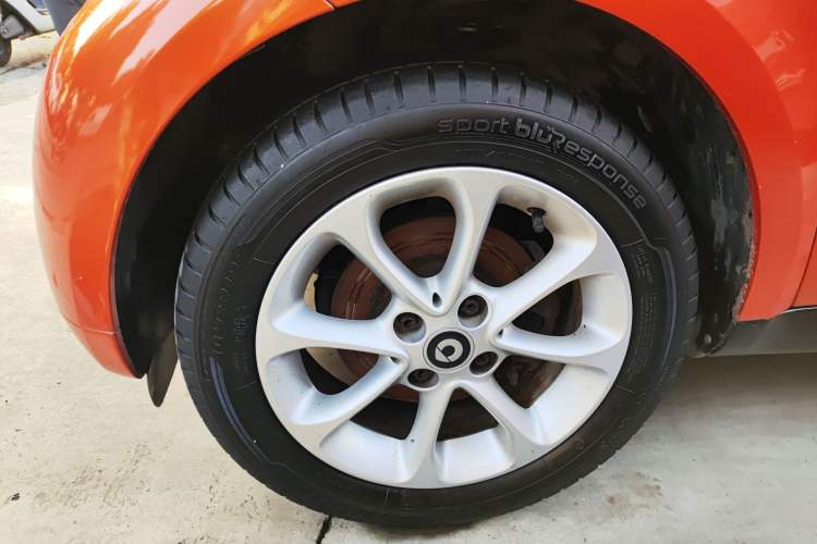 Used smart fortwo 2018 1.0L 52kW Hardtop Dynamic Version China V Left Front Wheel Hub