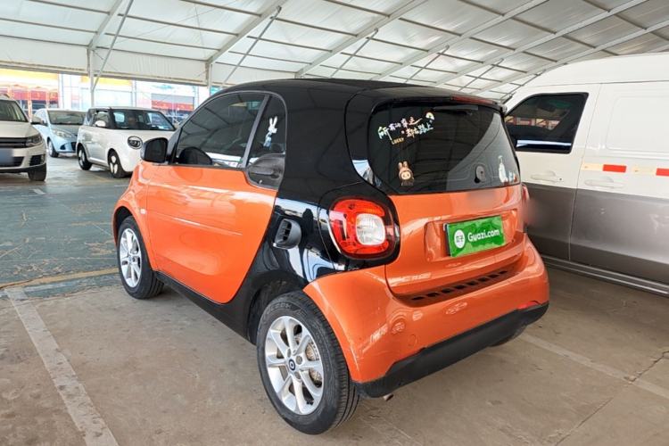 Used smart fortwo 2018 1.0L 52kW Hardtop Dynamic Version China V Rear Left 45 Deg