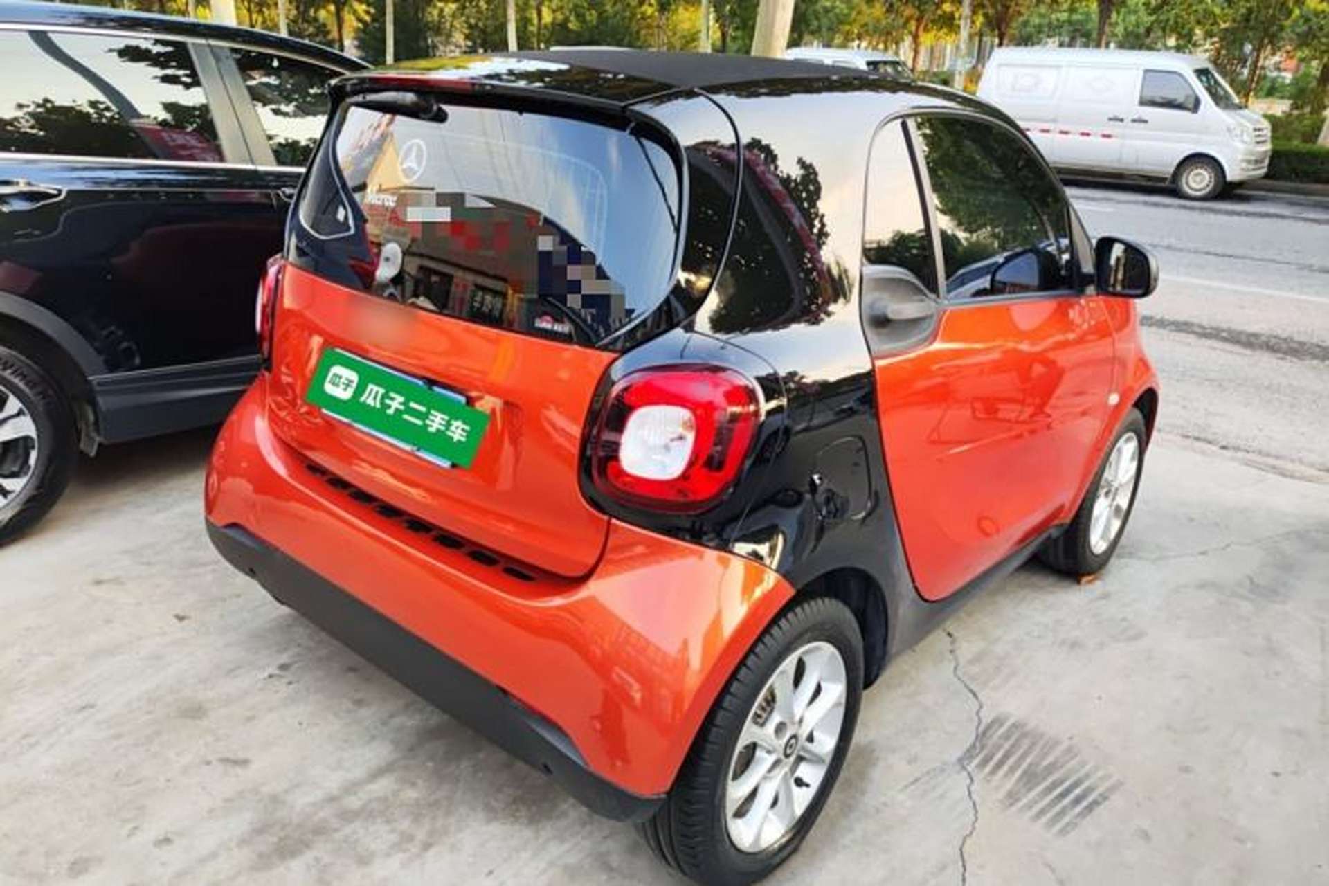 Used smart fortwo 2018 1.0L 52kW Hardtop Dynamic Version China V Rear Right 45 Deg
