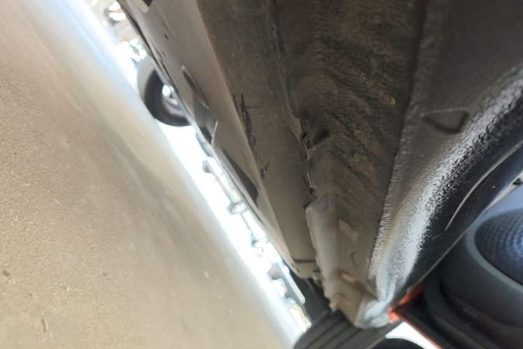 Used smart fortwo 2018 1.0L 52kW Hardtop Dynamic Version China V Right Side Sill