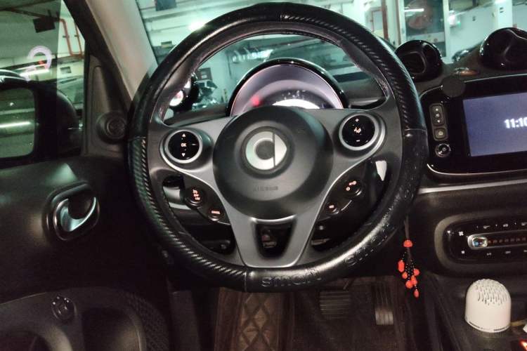 Used smart fortwo 2018 0.9T 66kW Hardtop Pioneer Edition China V Emission Standard Steering Wheel