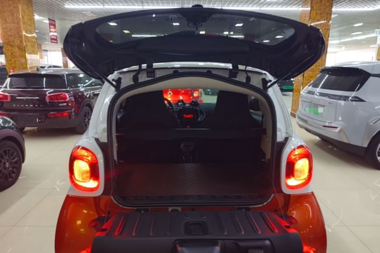 Used smart fortwo 2018 1.0L 52kW Hardtop Passion Edition China V Standard Trunk