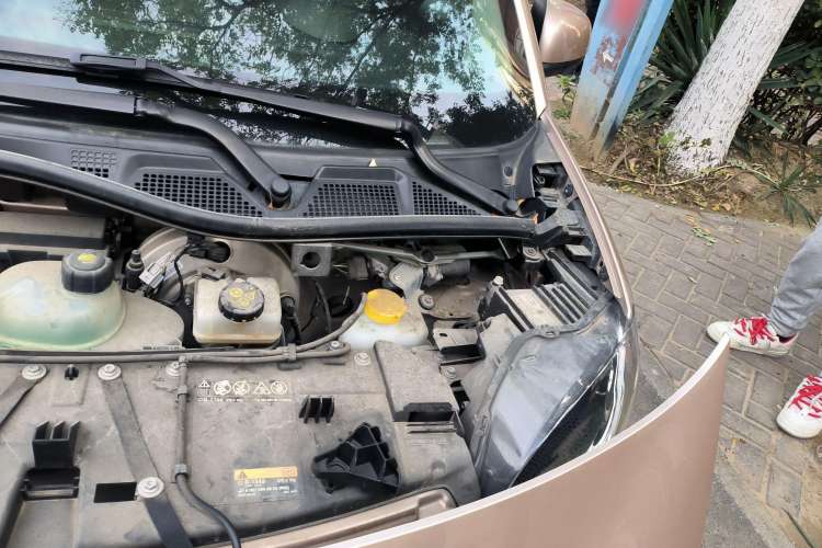Used smart fortwo 2018 1.0L 52 kW Yaojin Special Edition China V Standard Engine Bay Left
